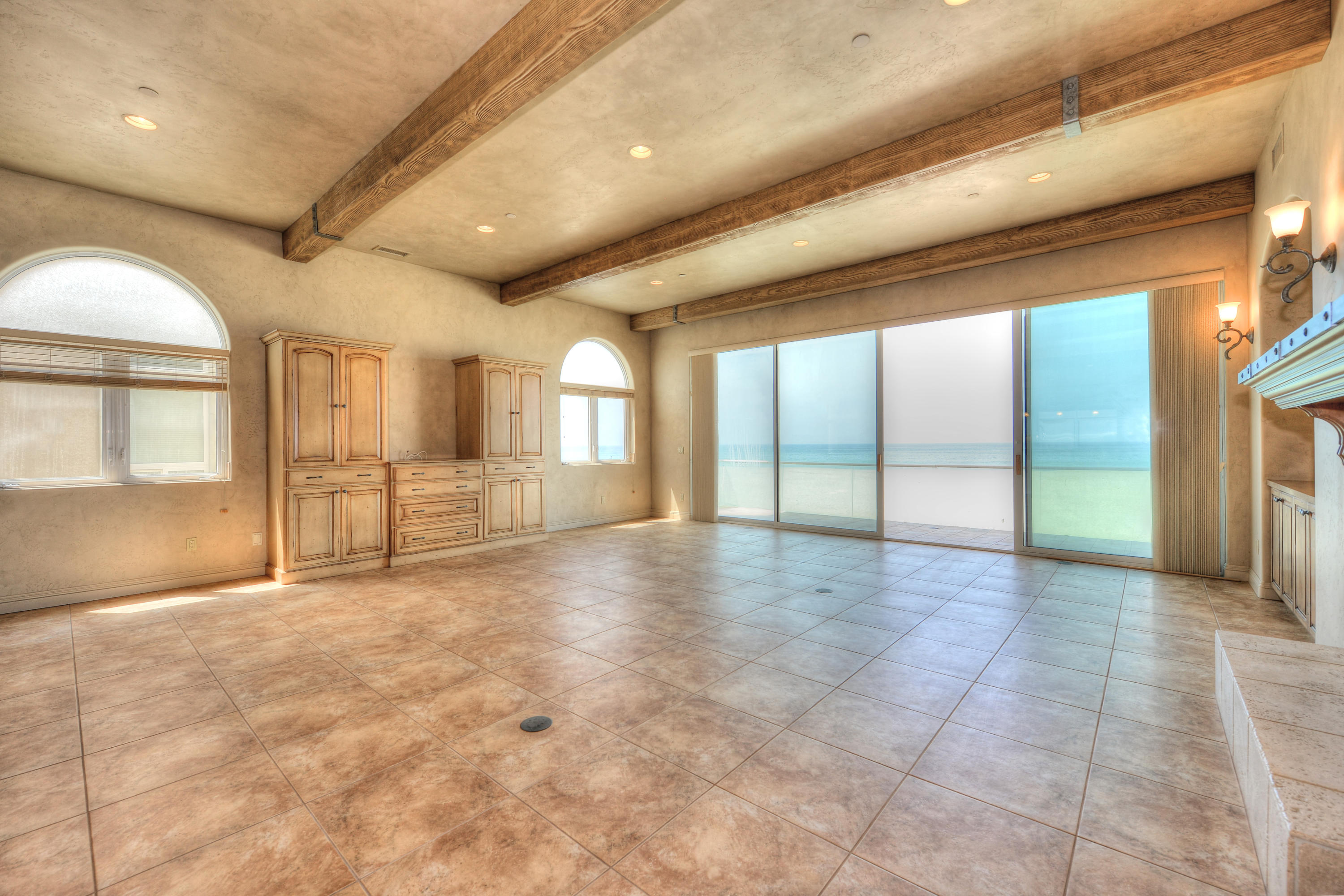 1069 Mandalay Beach Road Oxnard, CA 93035 - Photo 9 of 40 316284_mandalay_092_r