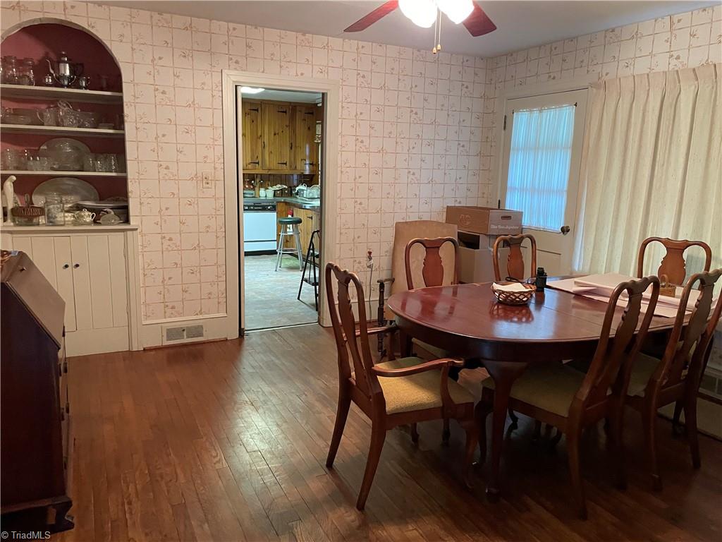 1834 Zephyr Road Dobson, NC 27017 - Photo 8 of 19 Gallery Image 8