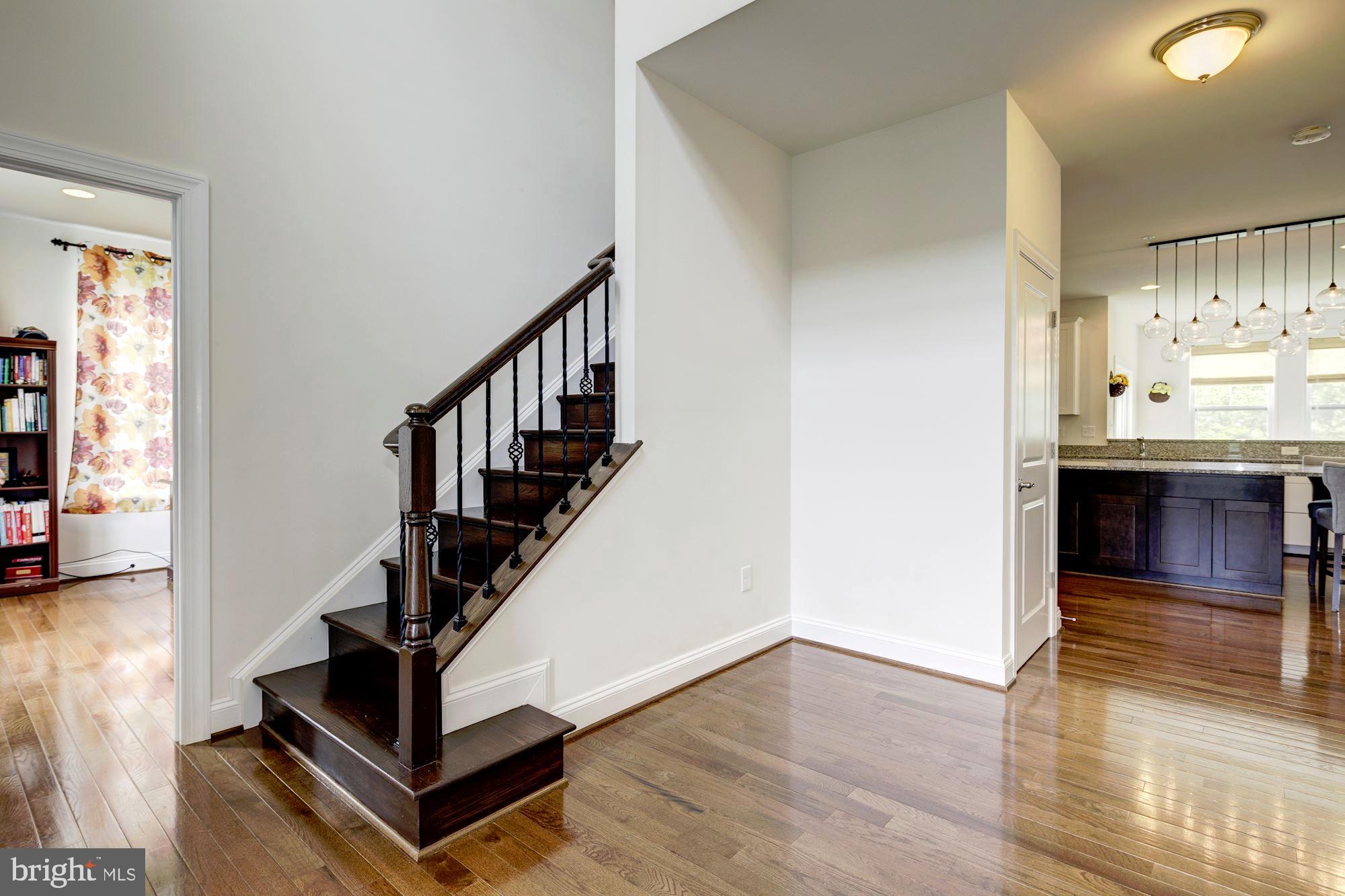 1119 Rochester Court Westminster, MD 21157 - Photo 4 of 36 Gleaming Hardwoods!