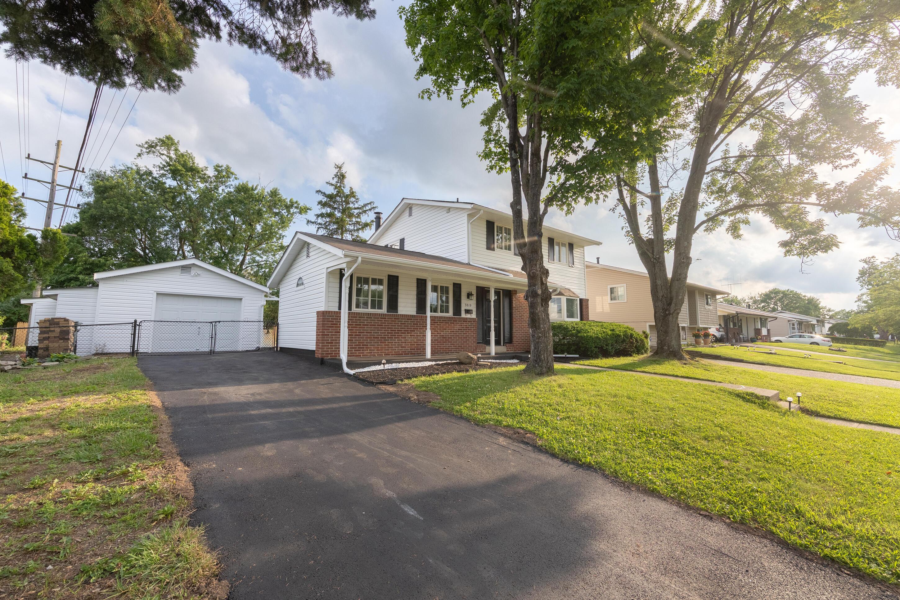 3819 Lynward Road Columbus, OH 43228 - Photo 5 of 57
