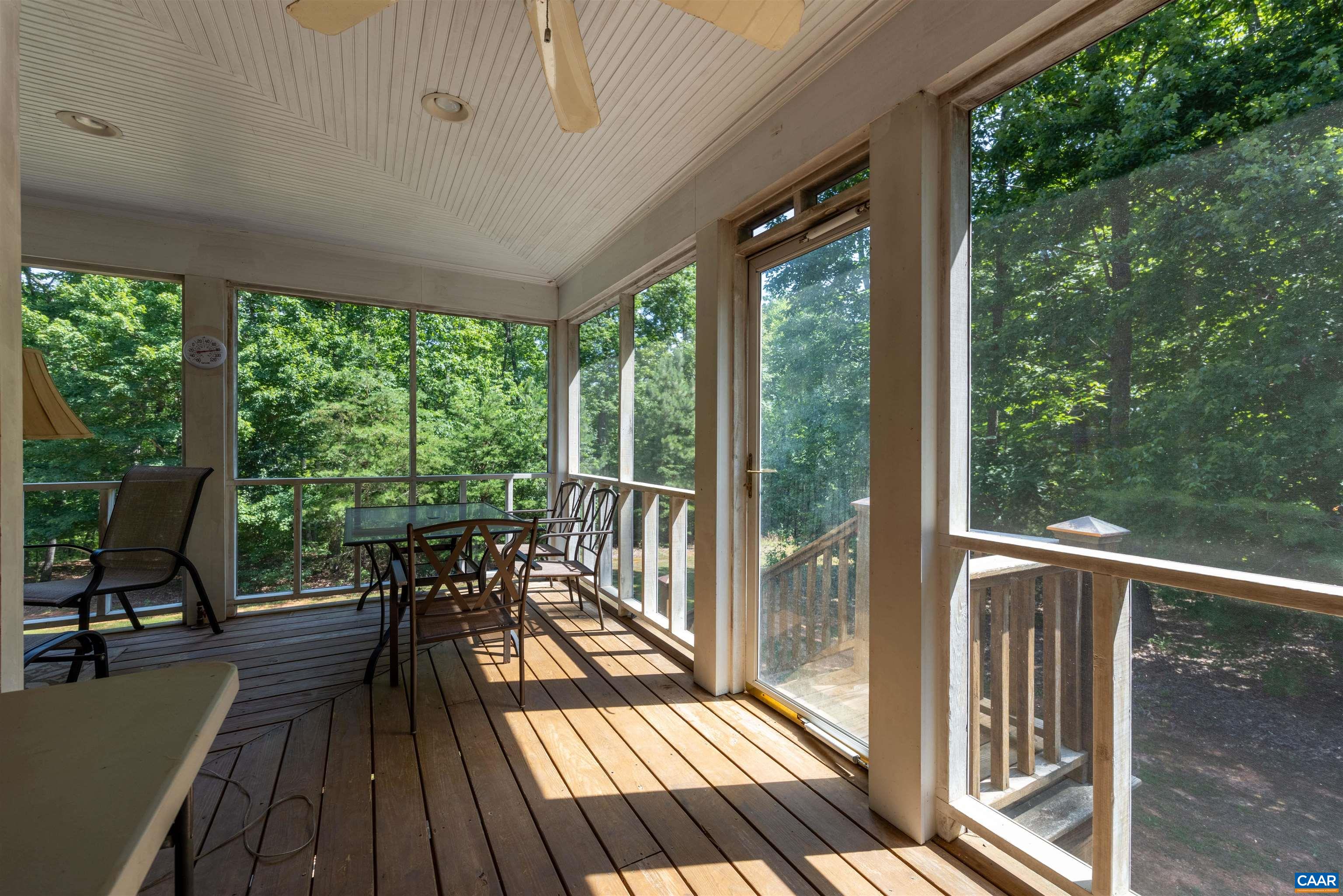 363 Bridgeport Road Scottsville, VA 24590 - Photo 6 of 39