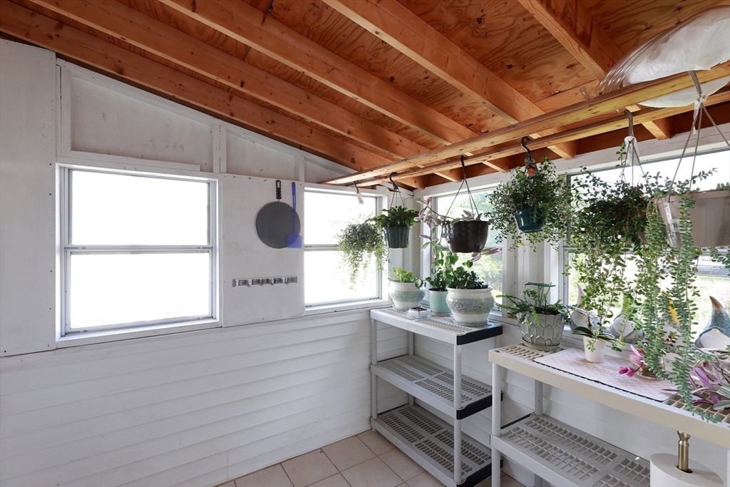 36 Lincoln Road, Unit 36 Newton, MA 02458 - Photo 12 of 26 Gallery Image 12