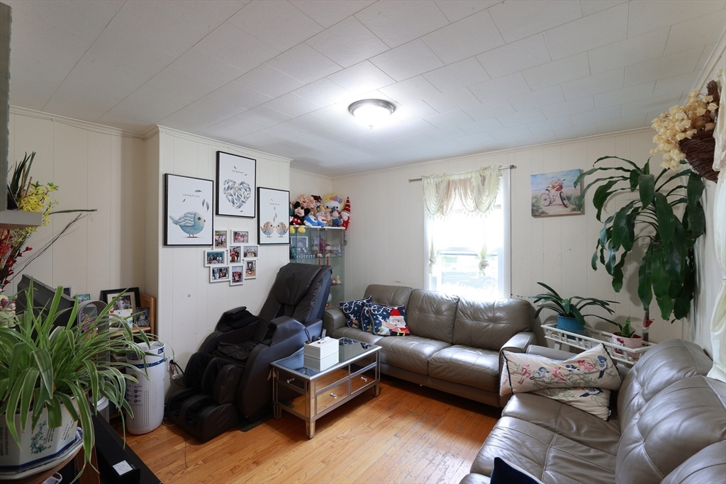 36 Lincoln Road, Unit 36 Newton, MA 02458 - Photo 7 of 26 Gallery Image 7