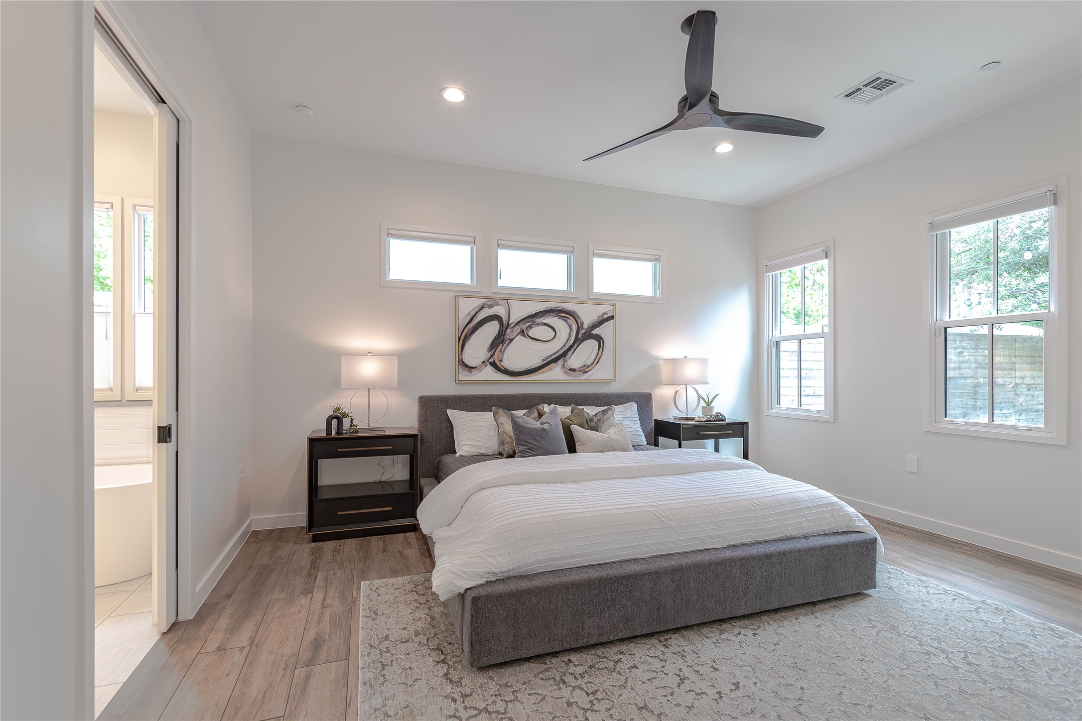 5805 Chesterfield Avenue Austin, TX 78752 - Photo 16 of 40