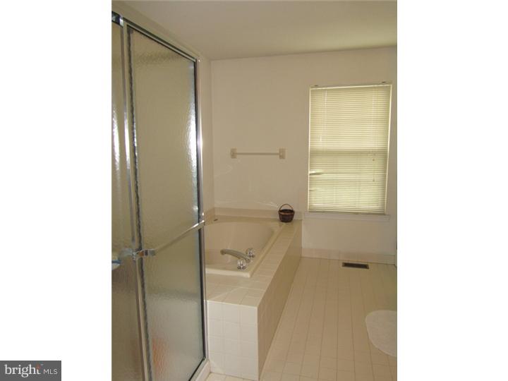 320 Doe Run Road Harleysville, PA 19438 - Photo 15 of 25 Master Bathroom