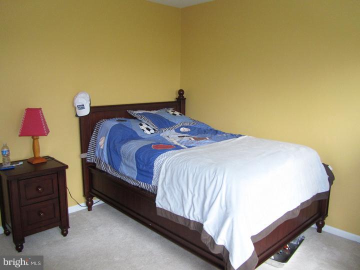 320 Doe Run Road Harleysville, PA 19438 - Photo 17 of 25 Bedroom 3