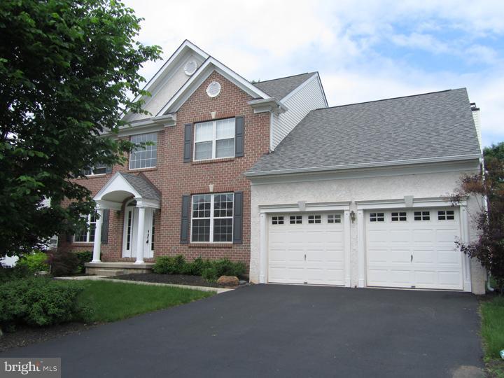 320 Doe Run Road Harleysville, PA 19438 - Photo 2 of 25 Exterior Front