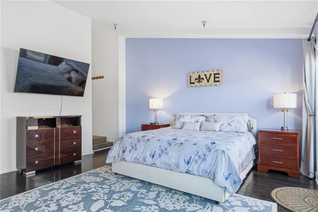 $2,700 | 1107 South Peters Street, Unit 517, New Orleans, LA 70130