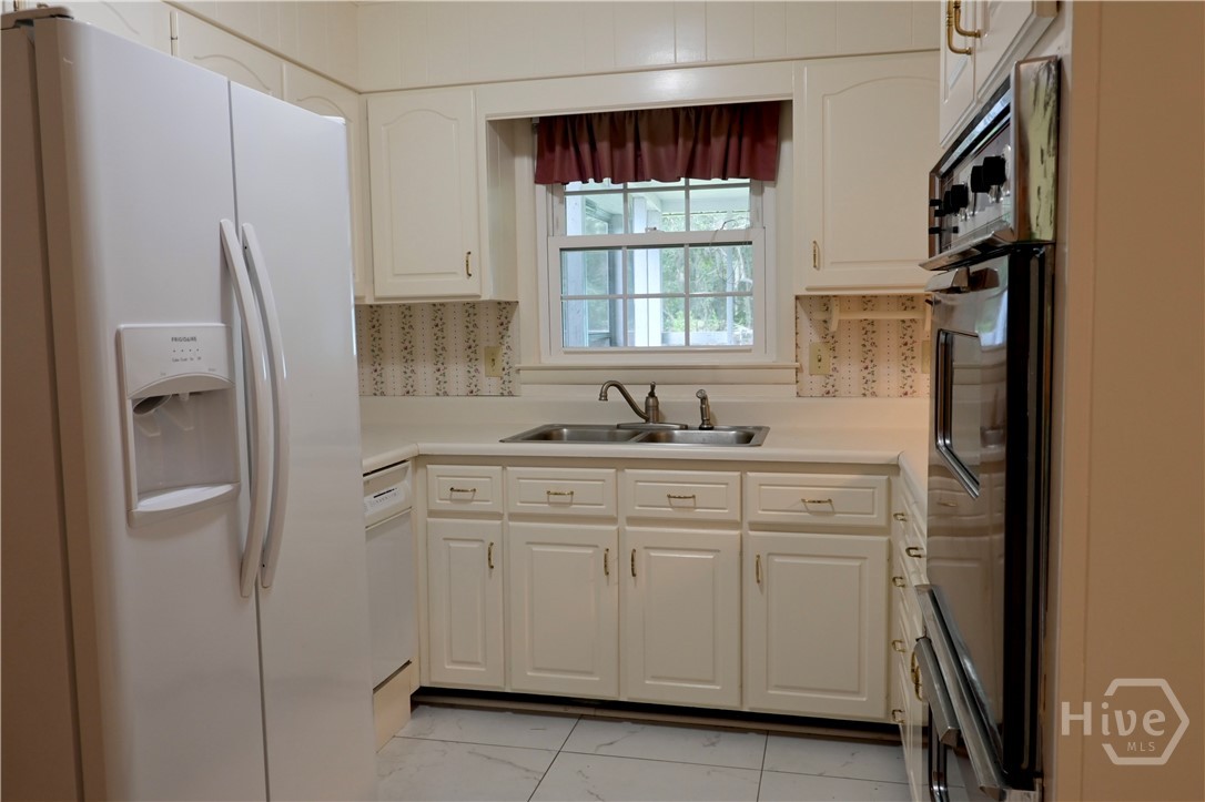 710 Windsor Road Savannah, GA 31419 - Photo 5 of 25 Gallery Image 5