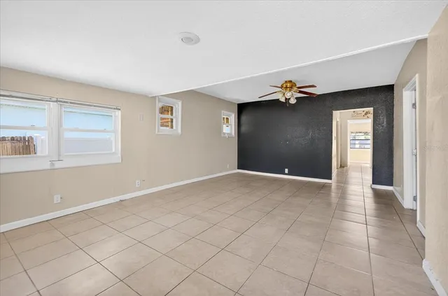 $220,000 | 2850 59th Avenue North, St. Petersburg, FL 33714