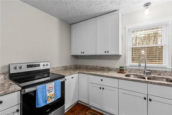 $200,000 | 133 Salem Drive, Mount Airy, NC 27030