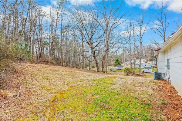 $200,000 | 133 Salem Drive, Mount Airy, NC 27030