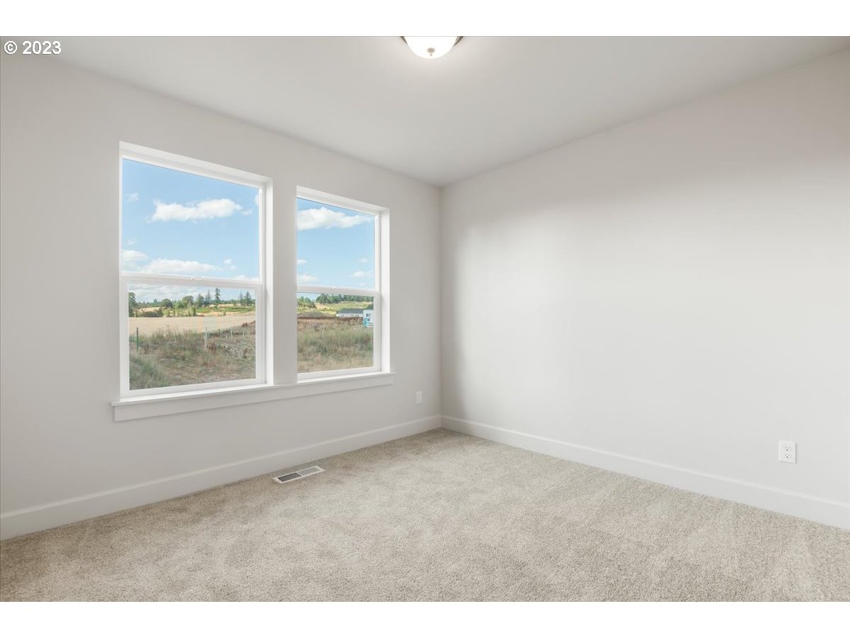 12359 Southwest Strobel Road, Unit 20 Beaverton, OR 97007 - Photo 28 of 34 Gallery Image 28