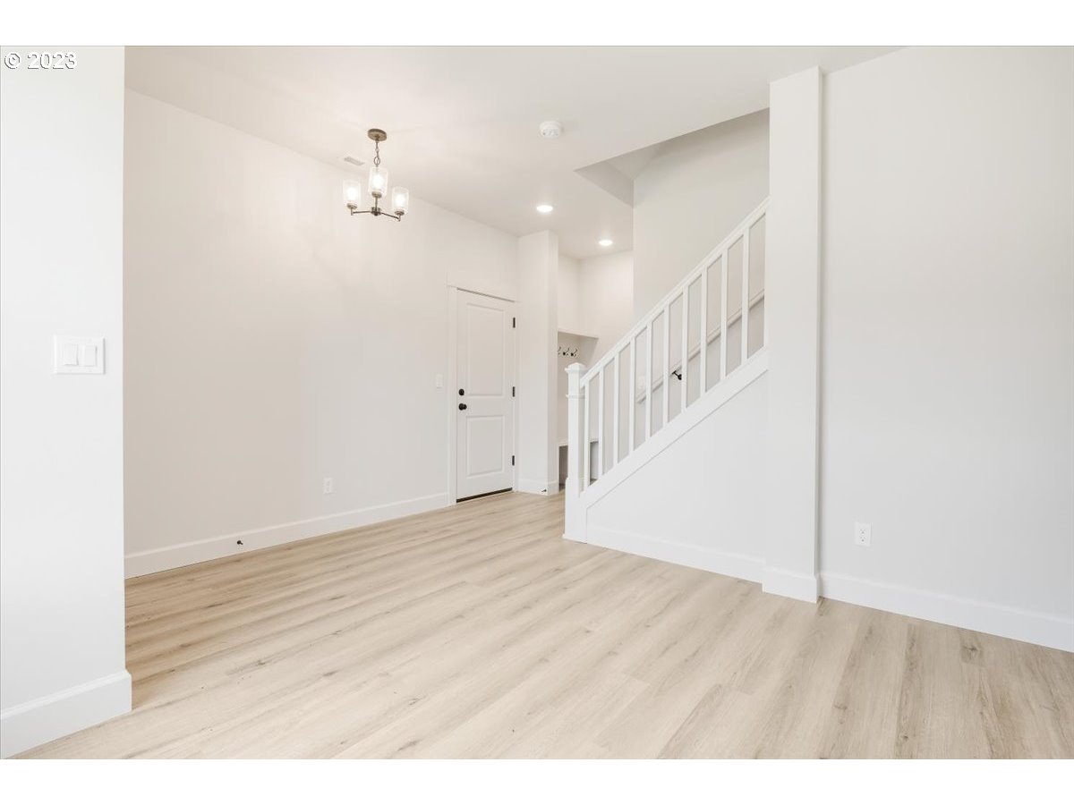 12359 Southwest Strobel Road, Unit 20 Beaverton, OR 97007 - Photo 6 of 34 Gallery Image 6