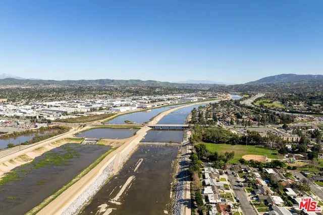 $950,000 | 401 North Deerfield Street, Anaheim, CA 92807