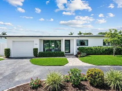 $1,099,000 | 1985 Windward Drive, Lauderdale-by-the-Sea, FL 33062