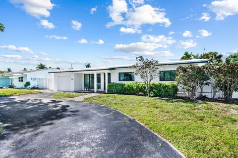 $1,099,000 | 1985 Windward Drive, Lauderdale-by-the-Sea, FL 33062