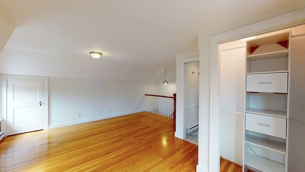 22 Longfellow Road Worcester, MA 01602 - Photo 32 of 41