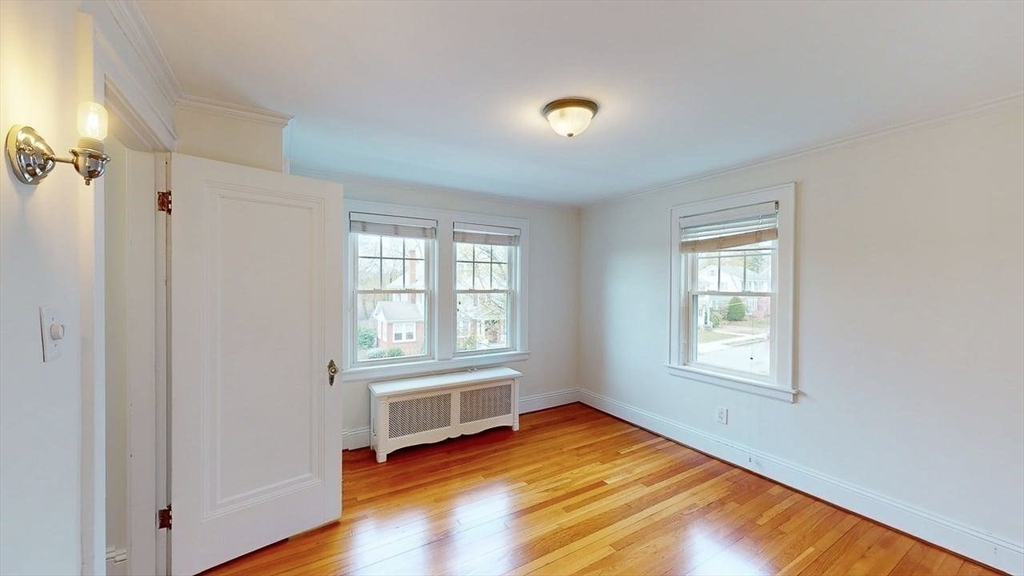 22 Longfellow Road Worcester, MA 01602 - Photo 34 of 41