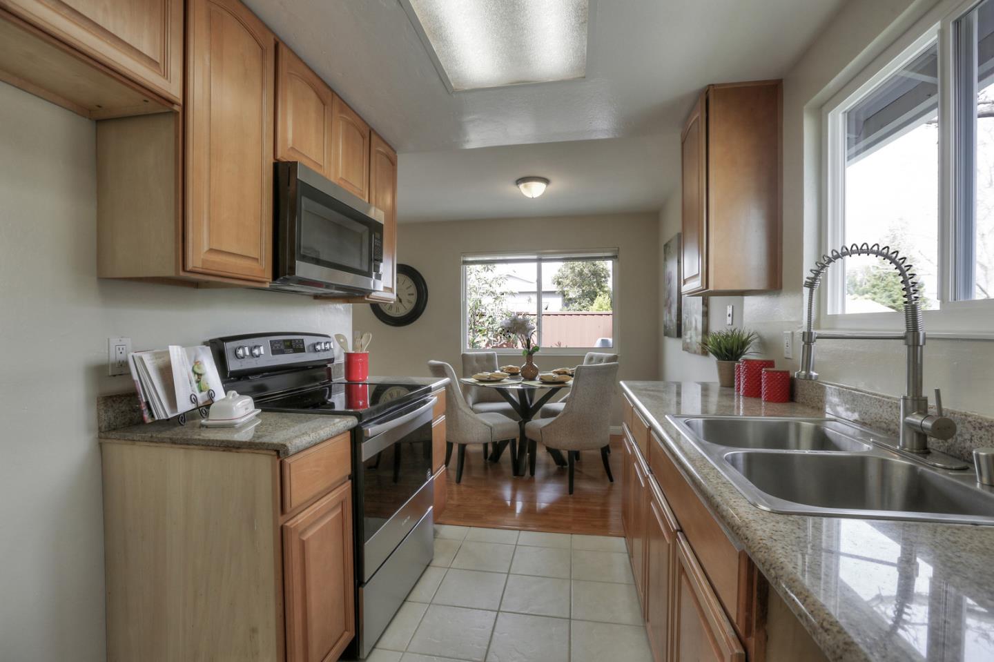 1085 Reed Avenue, Unit A Sunnyvale, CA 94086 - Photo 7 of 33 Gallery Image 7