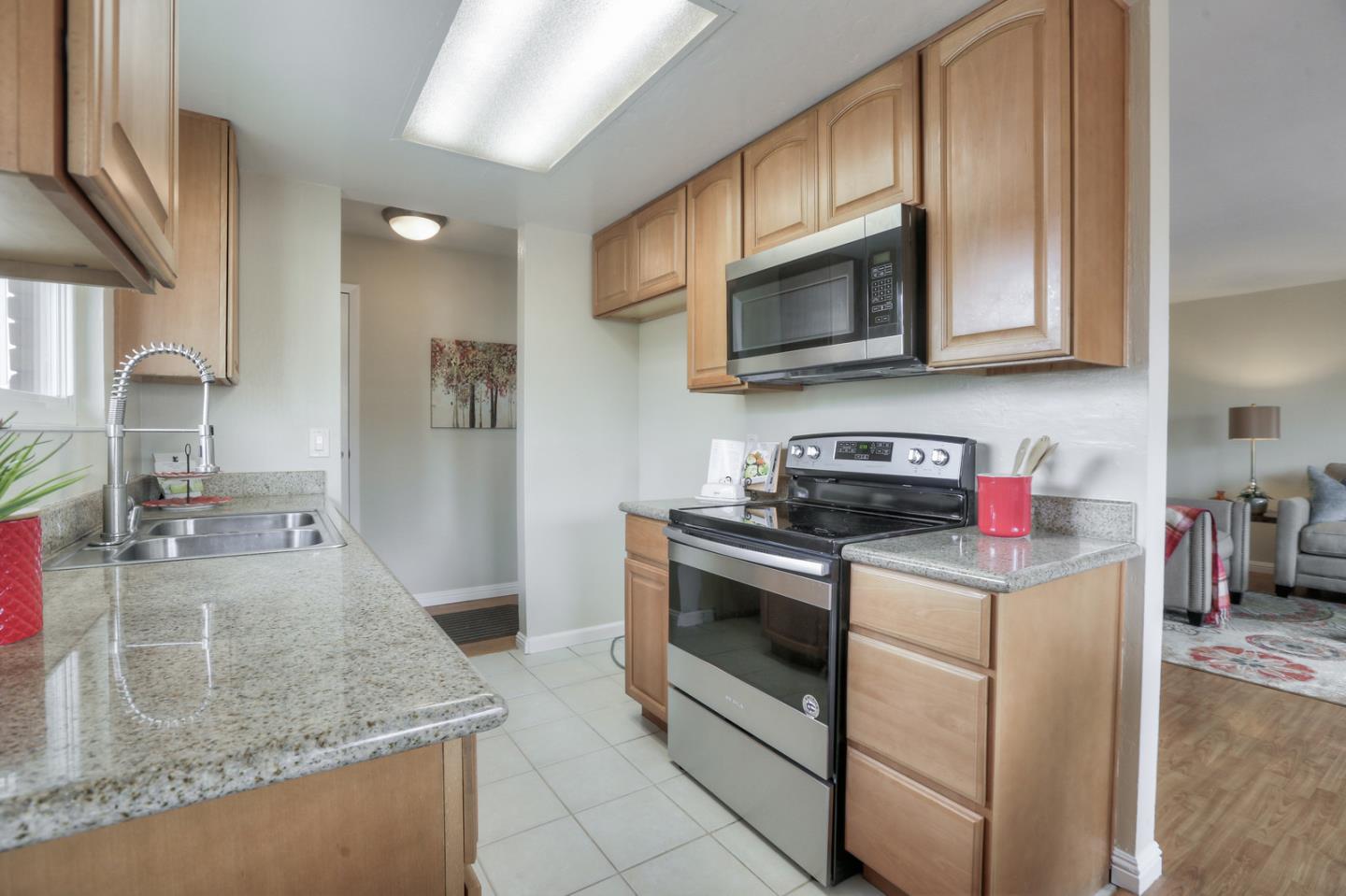 1085 Reed Avenue, Unit A Sunnyvale, CA 94086 - Photo 9 of 33 Gallery Image 9
