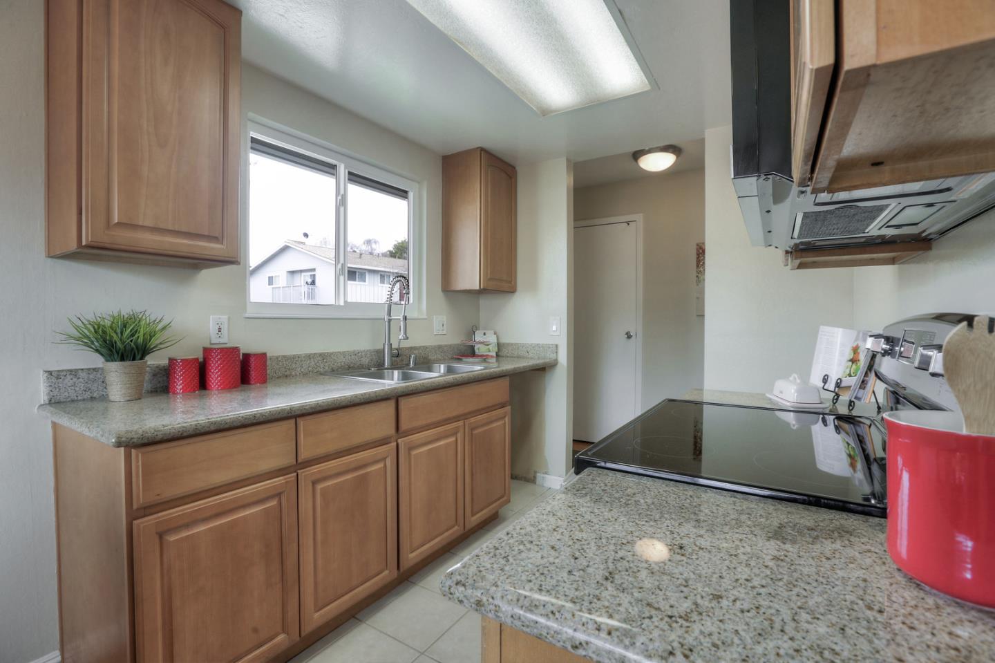 1085 Reed Avenue, Unit A Sunnyvale, CA 94086 - Photo 10 of 33 Gallery Image 10