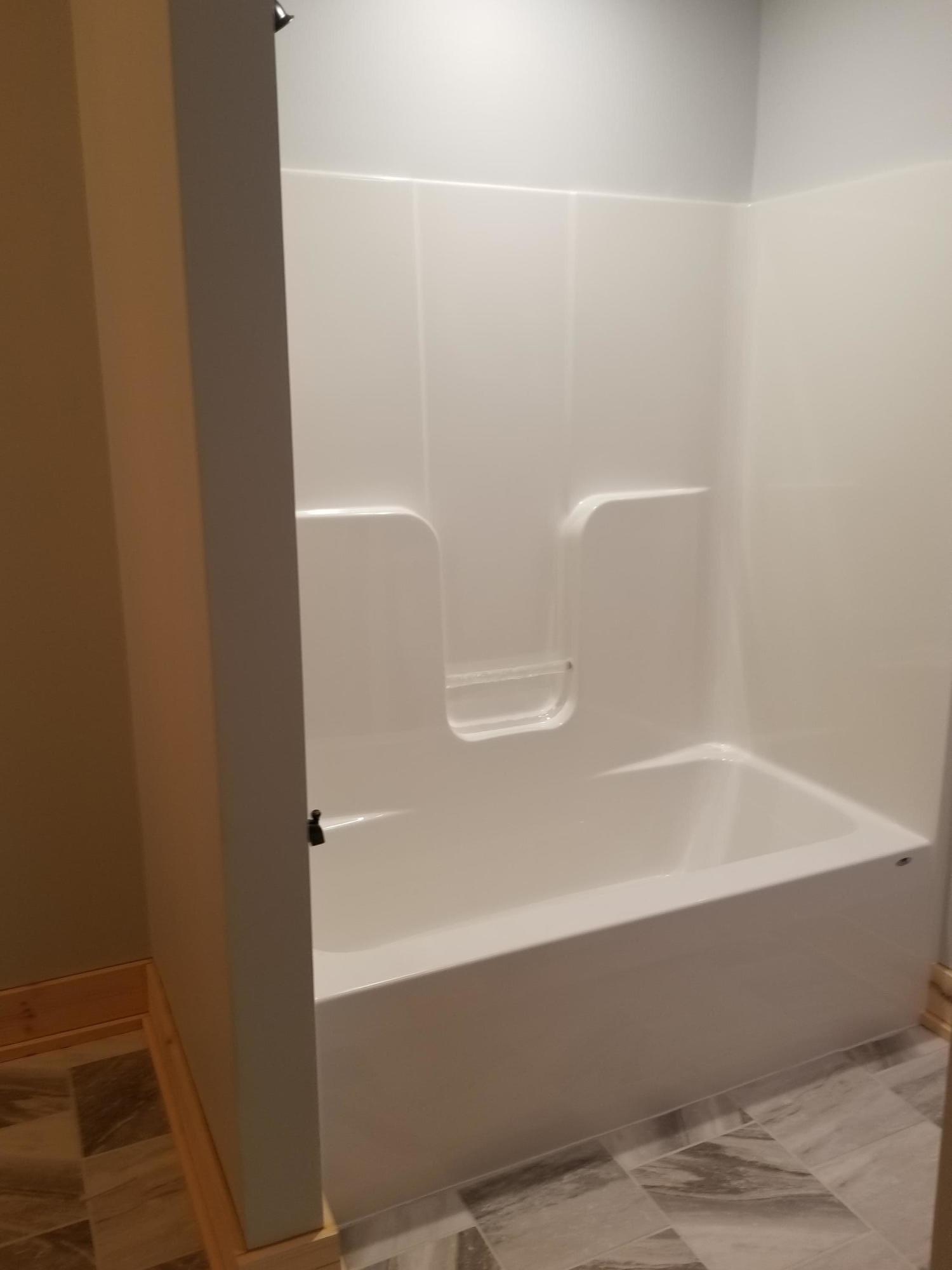 11010 Dickerson Mill Road Moneta, VA 24121 - Photo 24 of 33 Upper Level Full Bath