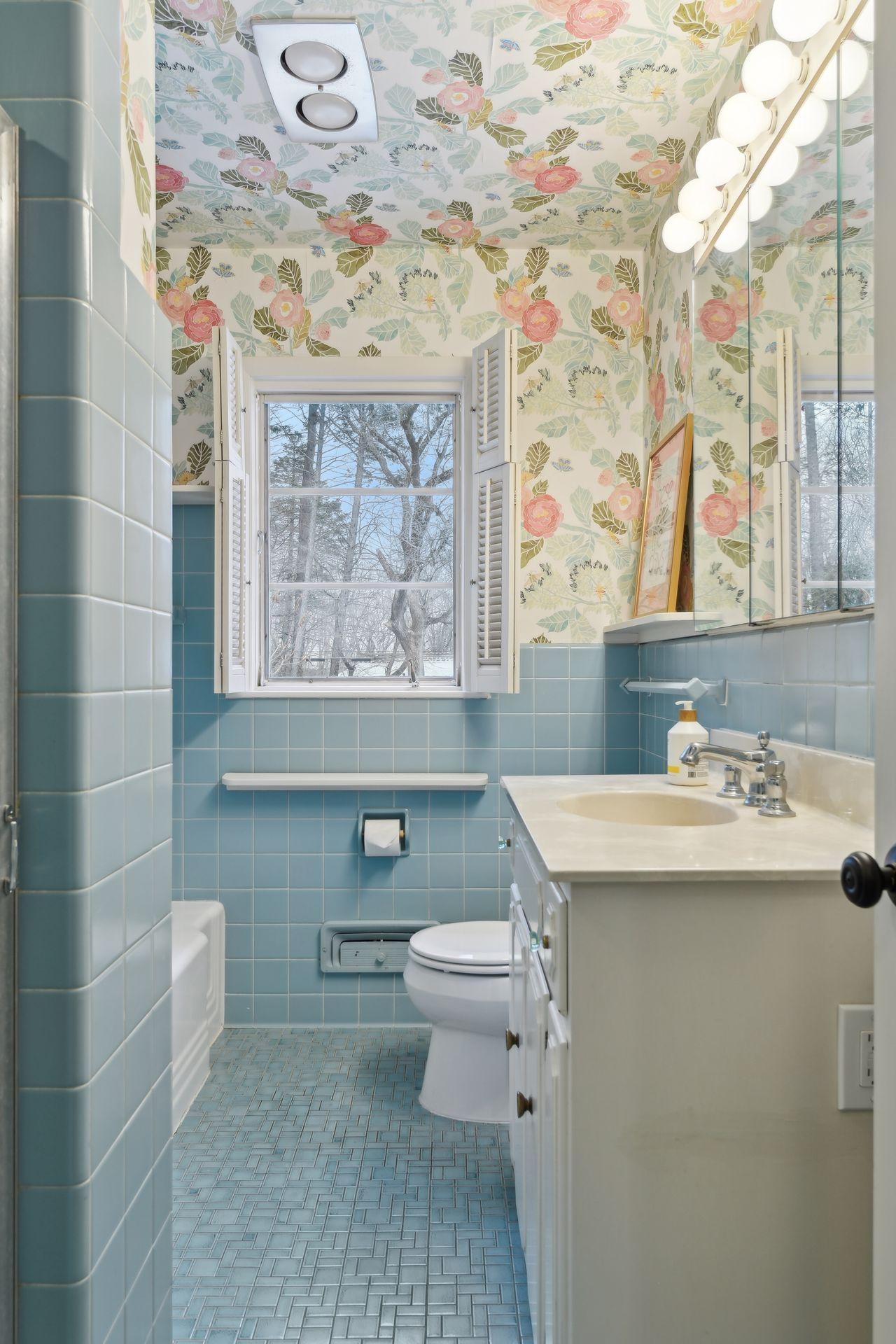 3840 Honeysuckle Road Deephaven, MN 55391 - Photo 21 of 42