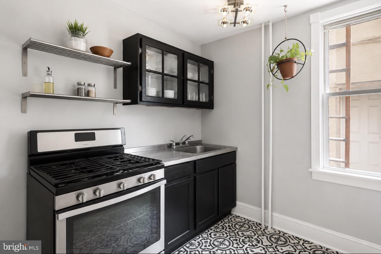 334 Reed Street Philadelphia, PA 19147 - Photo 13 of 38
