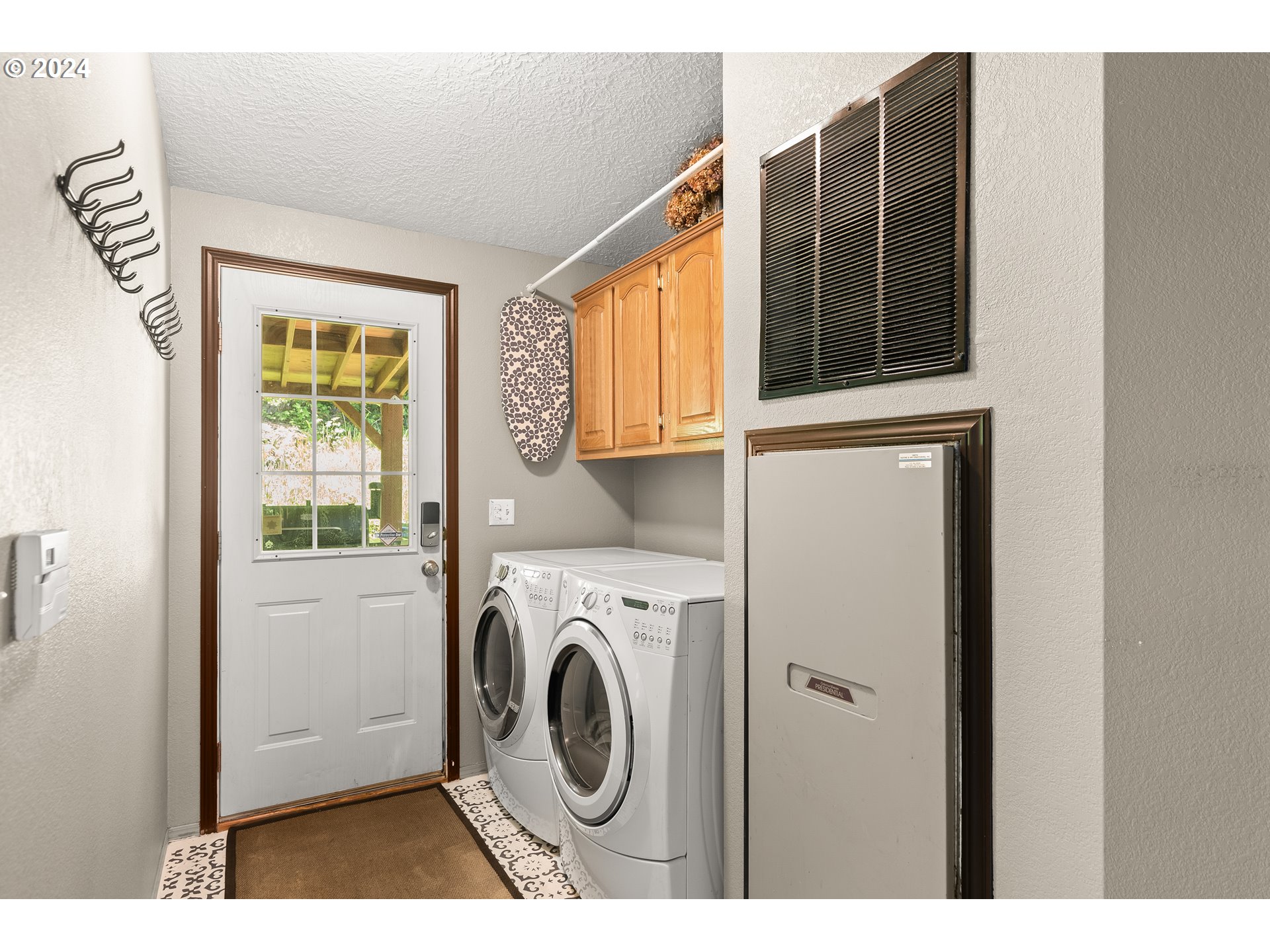 15770 South Thayer Road Oregon City, OR 97045 - Photo 17 of 30 Gallery Image 17