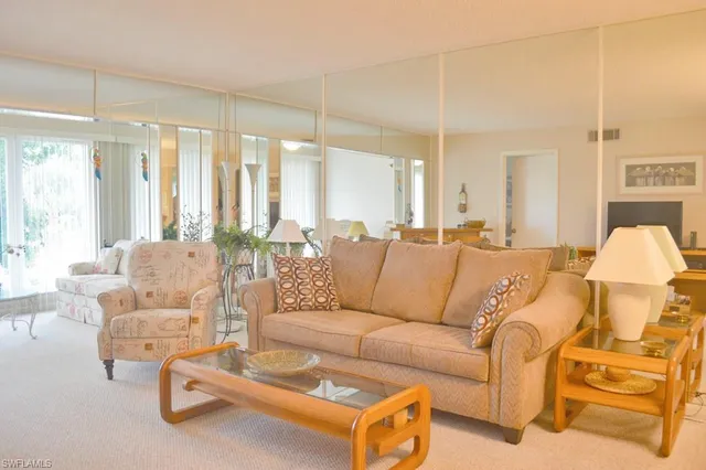 $2,200 | Undisclosed Address, Naples, FL 34112