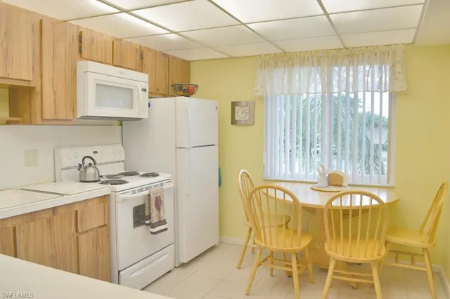 $2,200 | Undisclosed Address, Naples, FL 34112