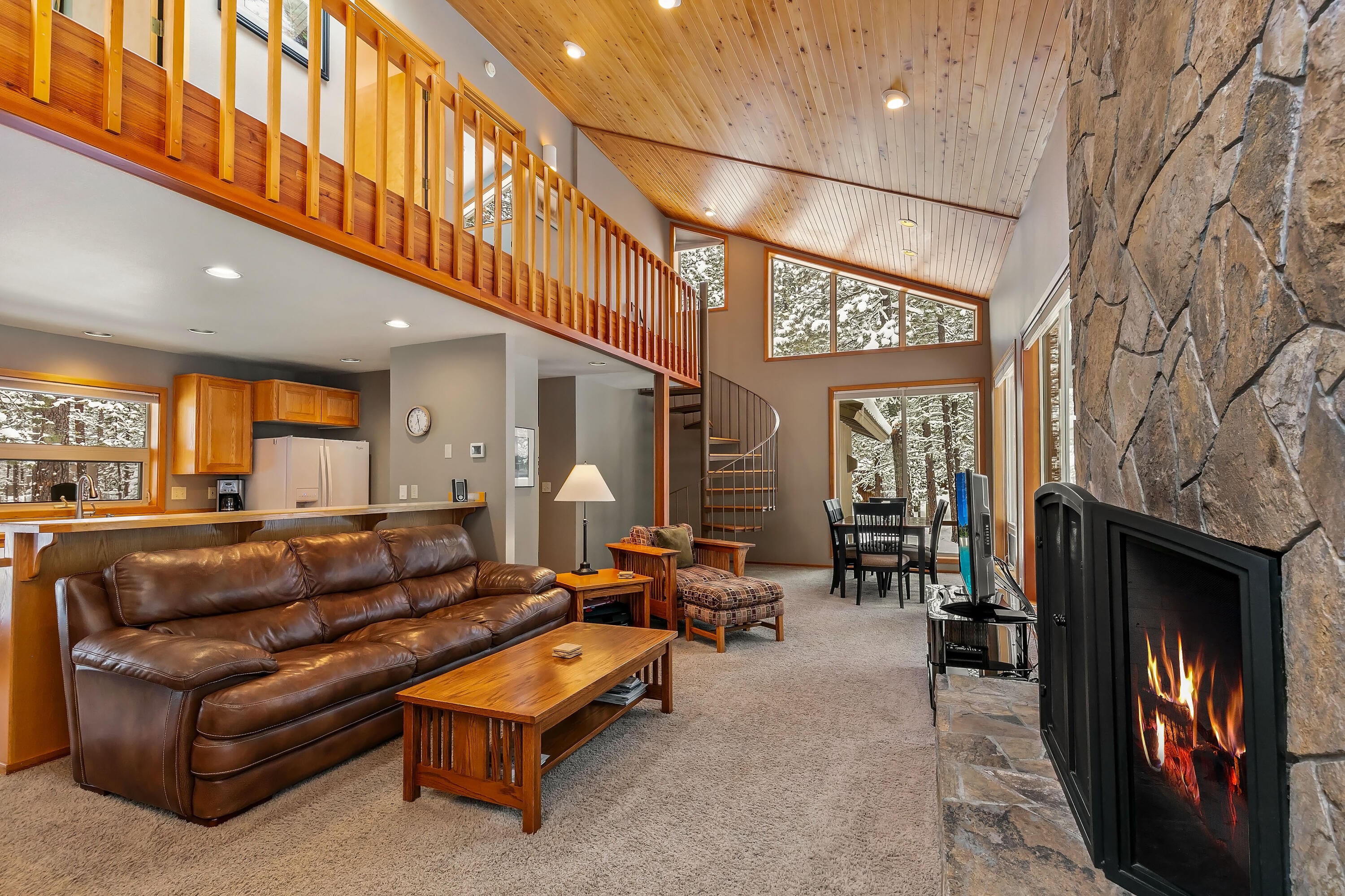 13593 Sundew, Unit SM 31 Black Butte Ranch, OR 97759 - Photo 7 of 17 SM 31_011