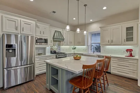 $785,000 | 198 Lattice Gate Street, The Woodlands, TX 77382