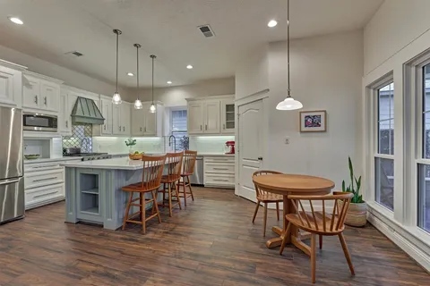 $785,000 | 198 Lattice Gate Street, The Woodlands, TX 77382