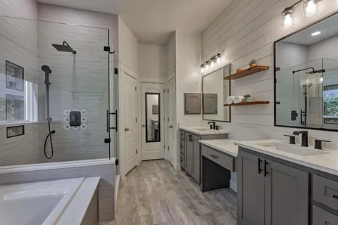 $785,000 | 198 Lattice Gate Street, The Woodlands, TX 77382