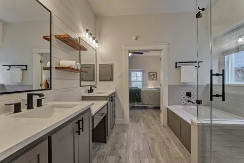 $785,000 | 198 Lattice Gate Street, The Woodlands, TX 77382