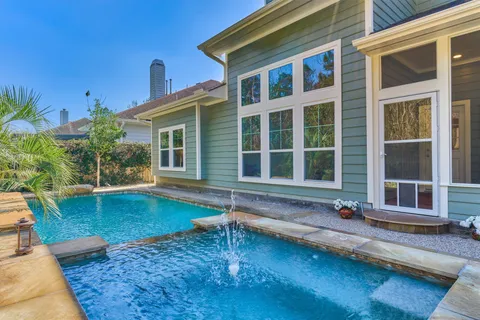 $785,000 | 198 Lattice Gate Street, The Woodlands, TX 77382