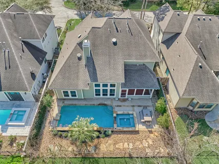 $785,000 | 198 Lattice Gate Street, The Woodlands, TX 77382