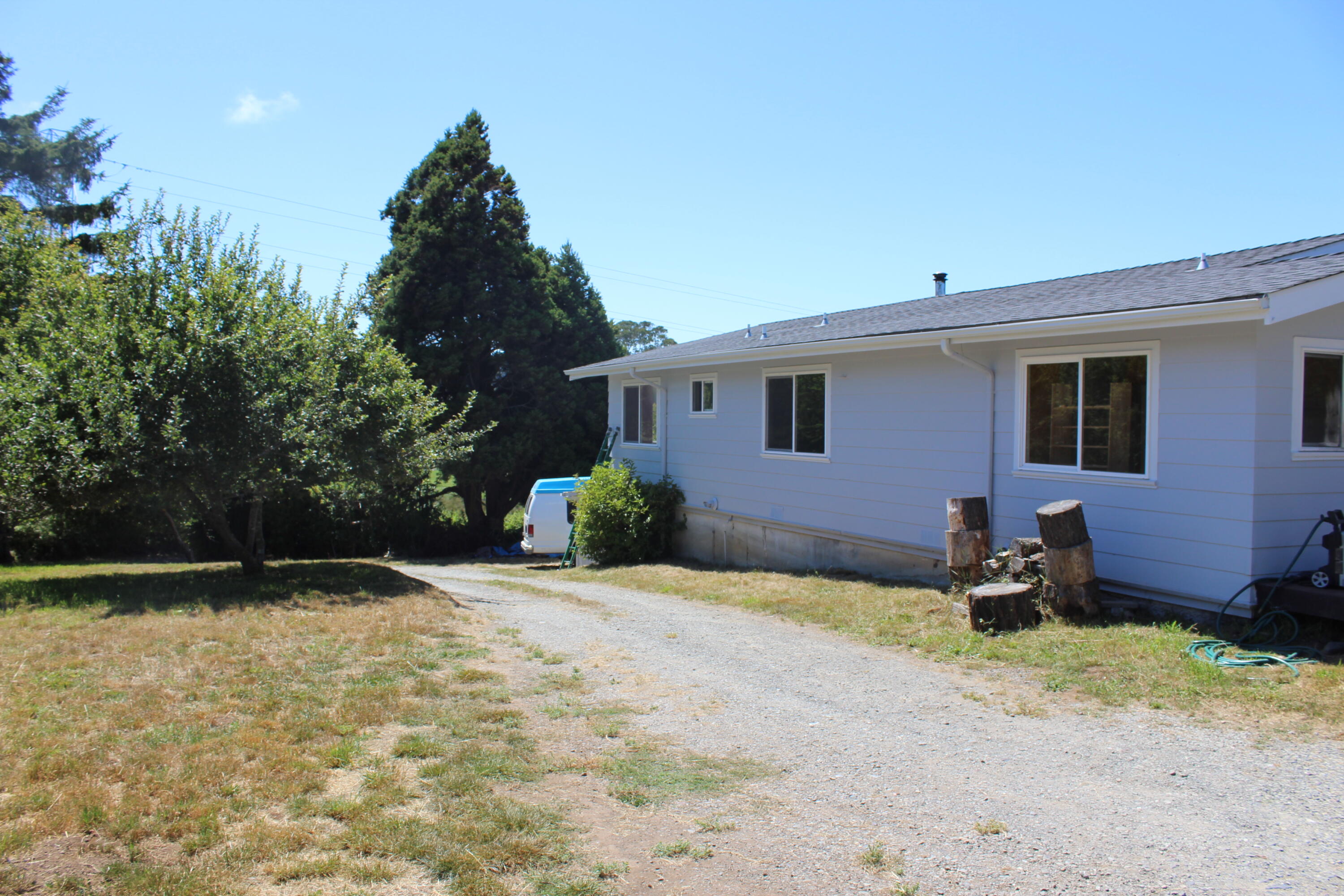 5829 Humboldt Hill Road Eureka, CA 95503 - Photo 5 of 24