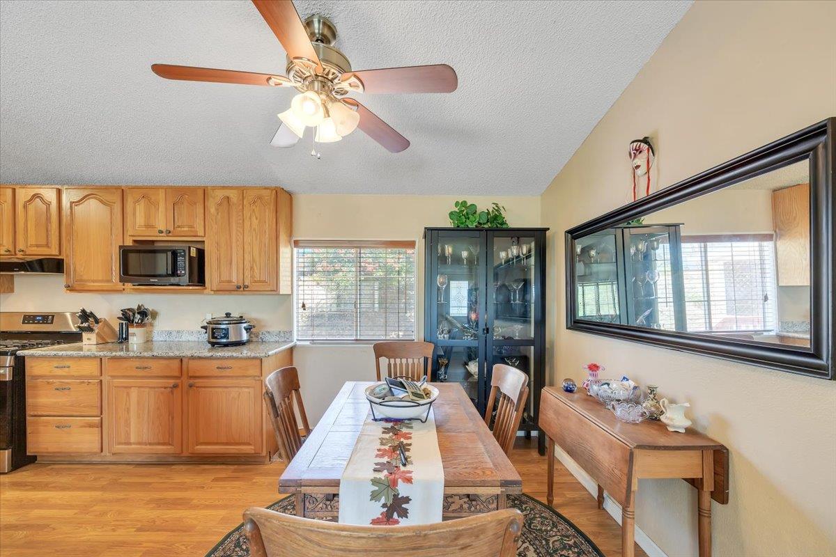 3622 Snowbird Court Copperopolis, CA 95228 - Photo 28 of 64 Dining area