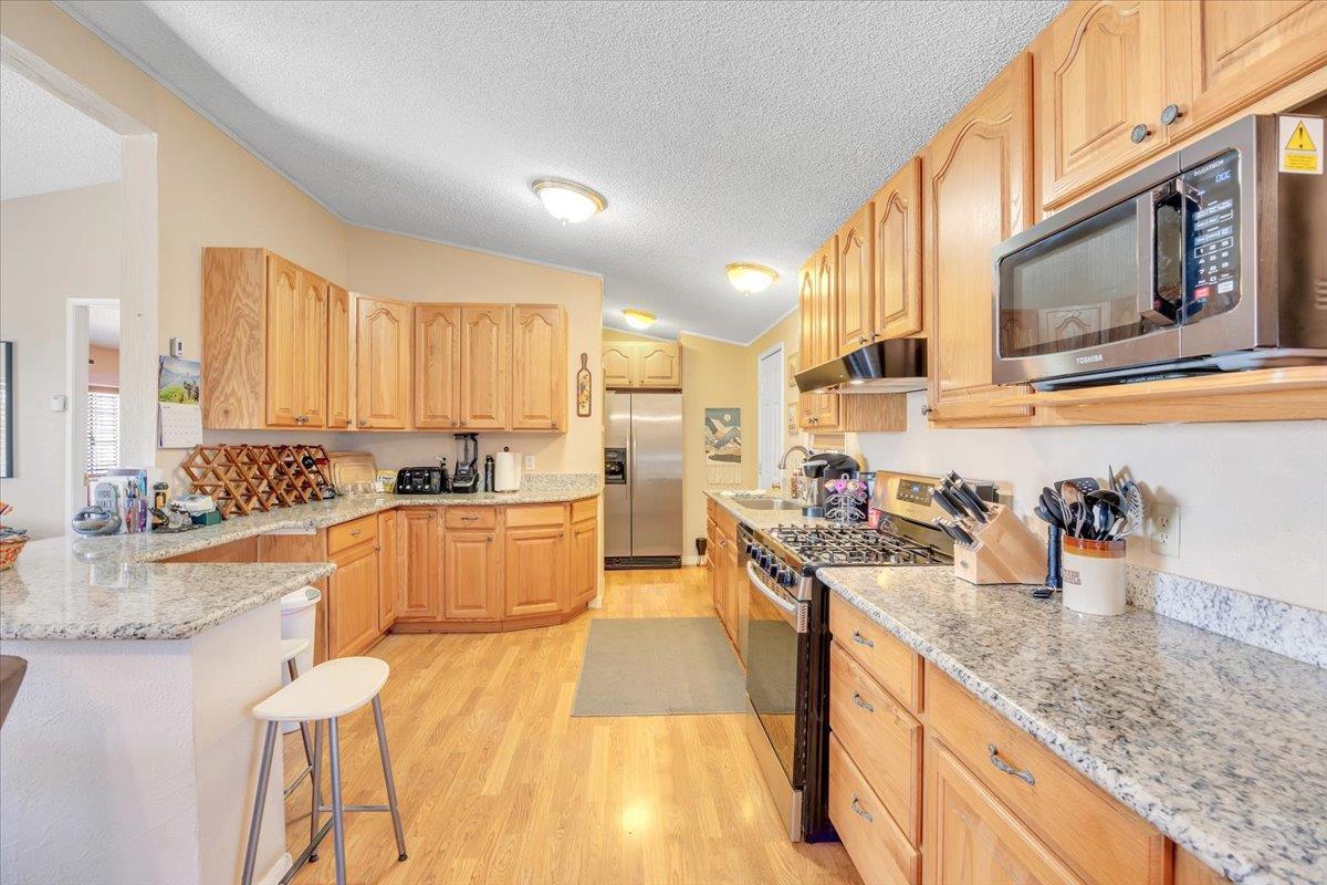 3622 Snowbird Court Copperopolis, CA 95228 - Photo 29 of 64 Beautiful kitchen