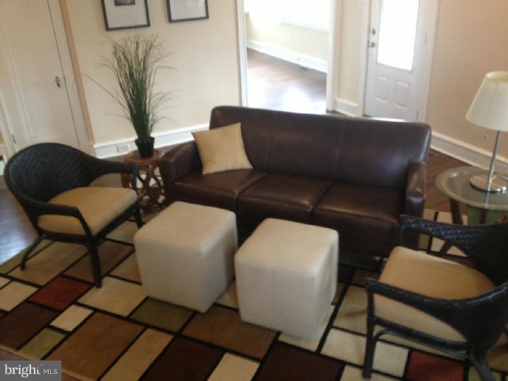 2901 Rising Sun Road Ardmore, PA 19003 - Photo 4 of 25 Living Room