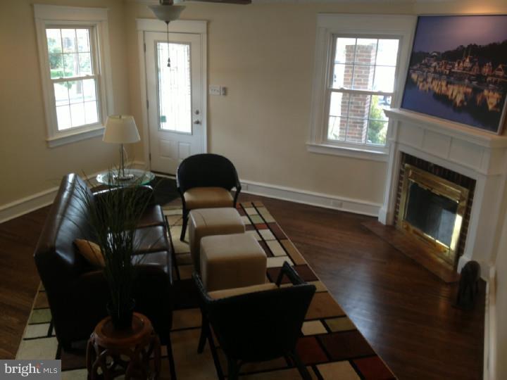 2901 Rising Sun Road Ardmore, PA 19003 - Photo 5 of 25 Living Room