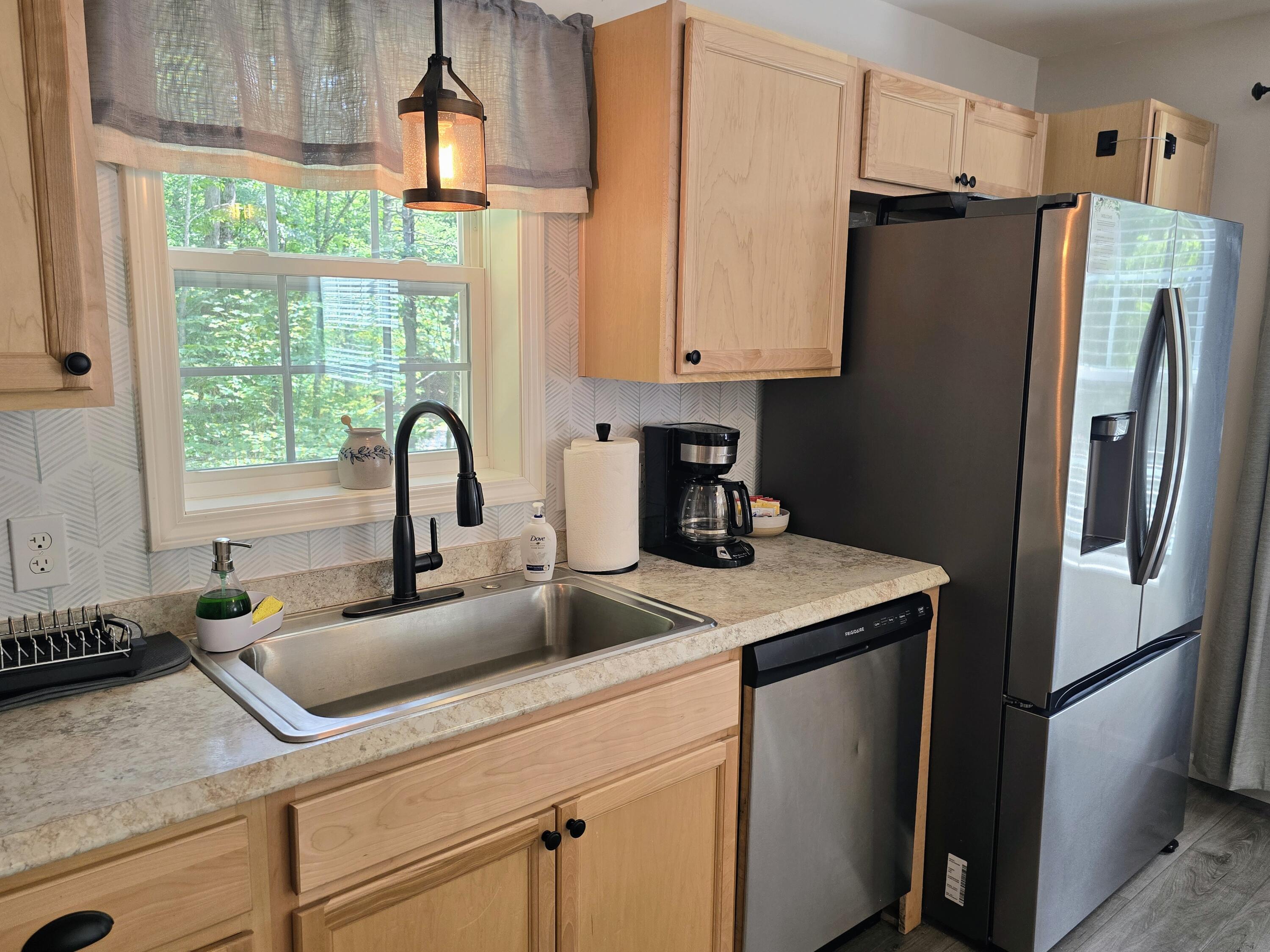 80 Ridgeway Circle Waterboro, ME 04061 - Photo 8 of 35 1000015735