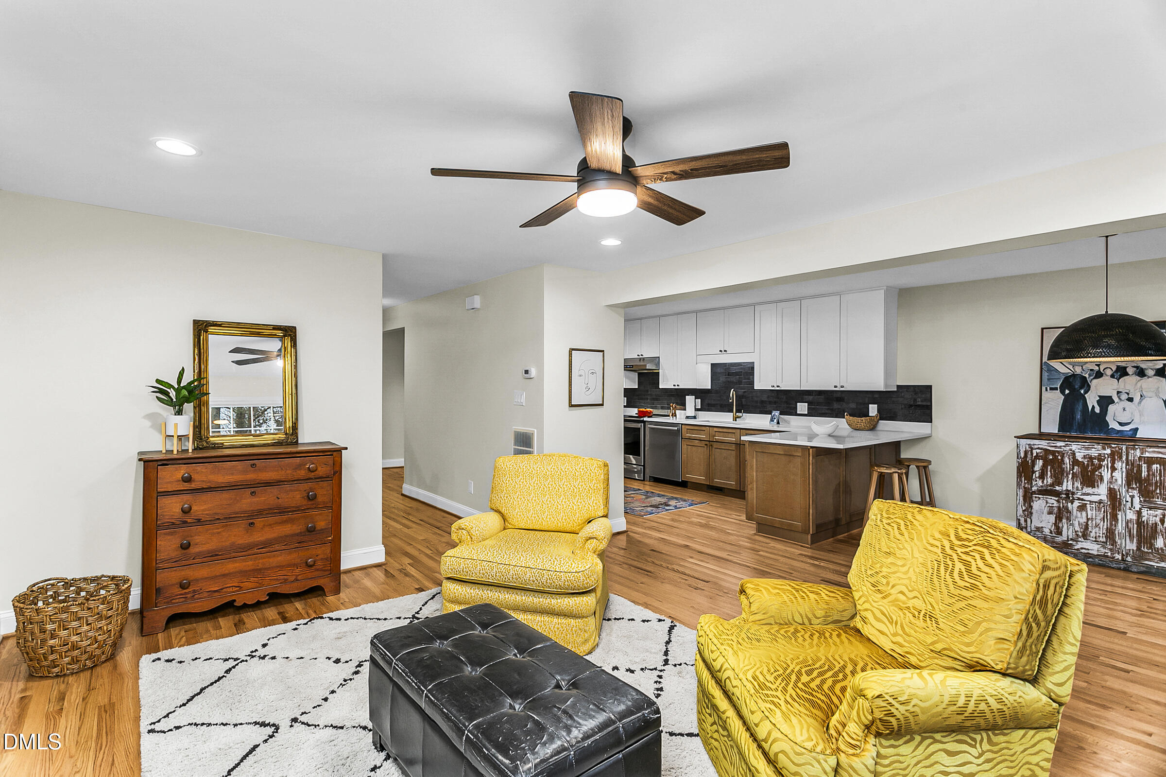 2850 Wycliff Road Raleigh, NC 27607 - Photo 10 of 30 2850 Wycliff Rd hc©WynmorPhotography.jpg