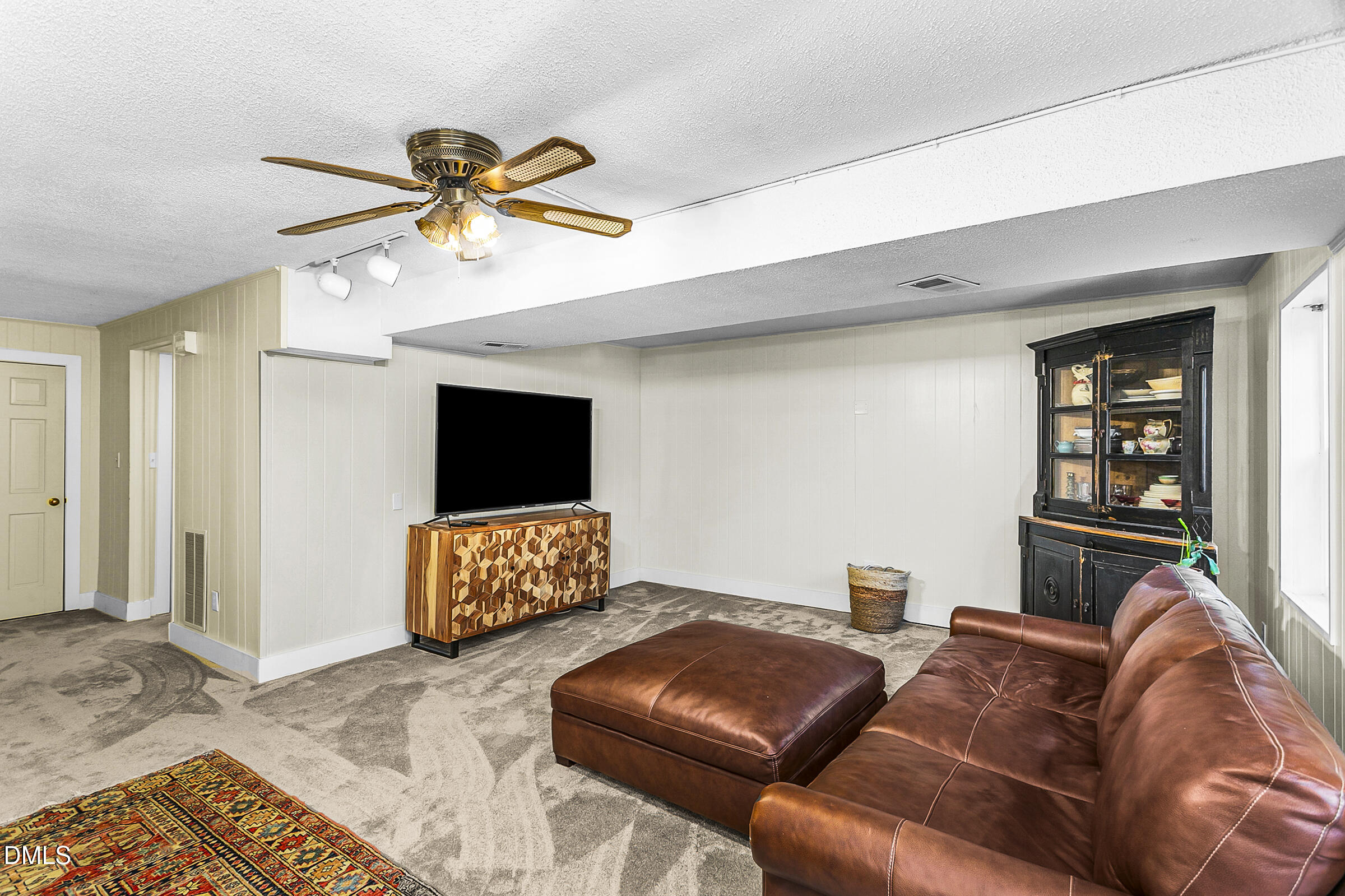 2850 Wycliff Road Raleigh, NC 27607 - Photo 22 of 30 2850 Wycliff Rd hc©WynmorPhotography.jpg