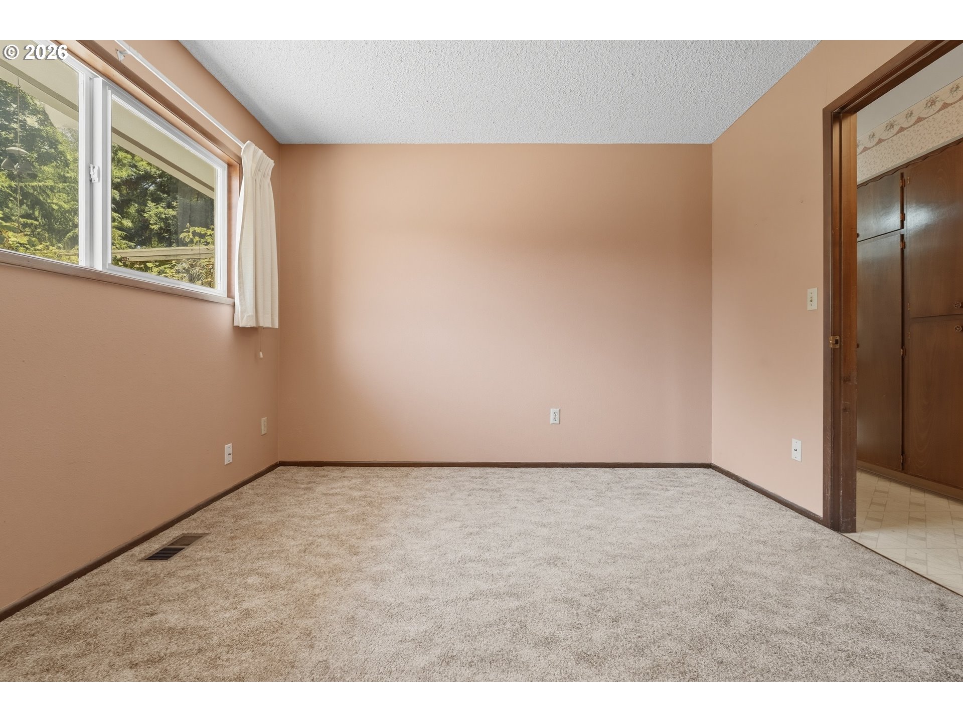 832 Northeast Wilsonville Road Newberg, OR 97132 - Photo 8 of 40 Gallery Image 8