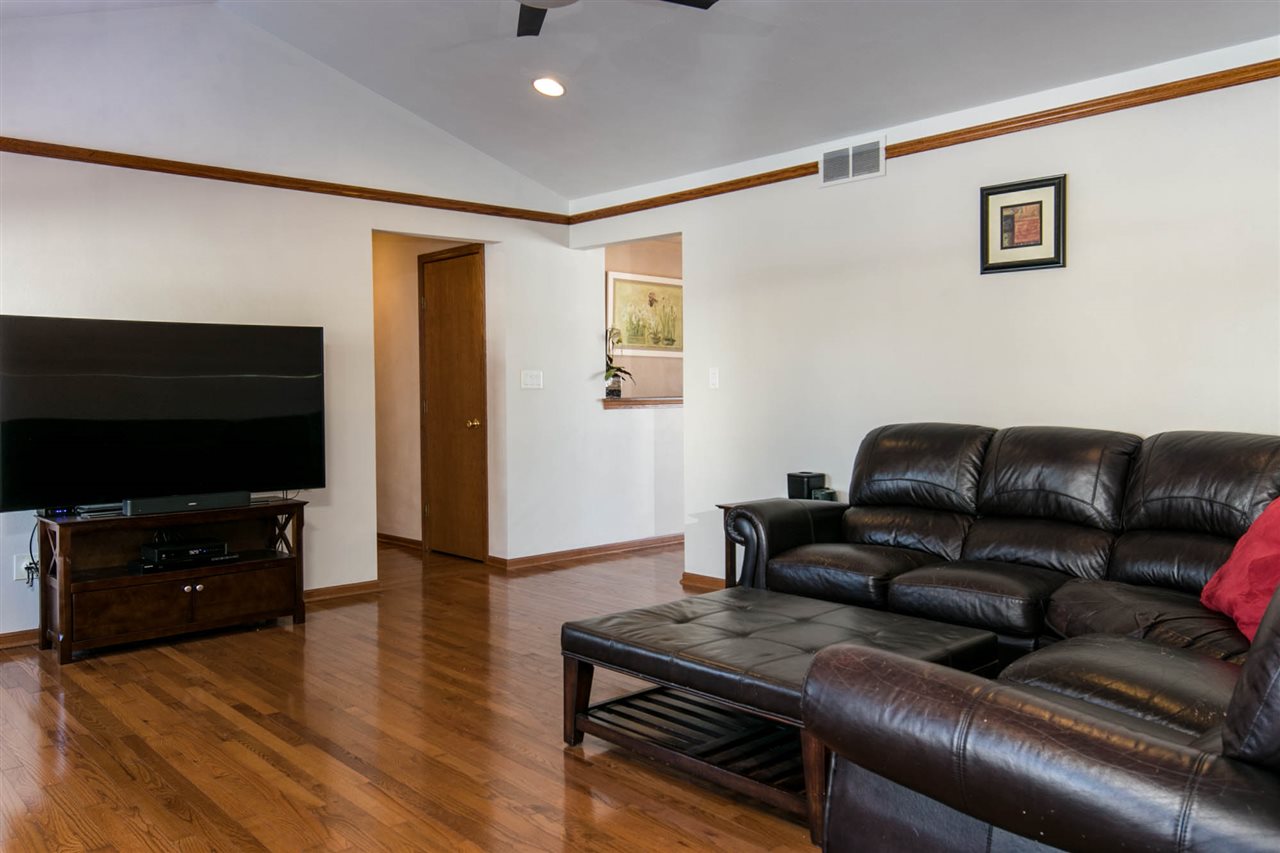 511 Merilot Drive Roscoe, IL 61073 - Photo 11 of 25 Gallery Image 11