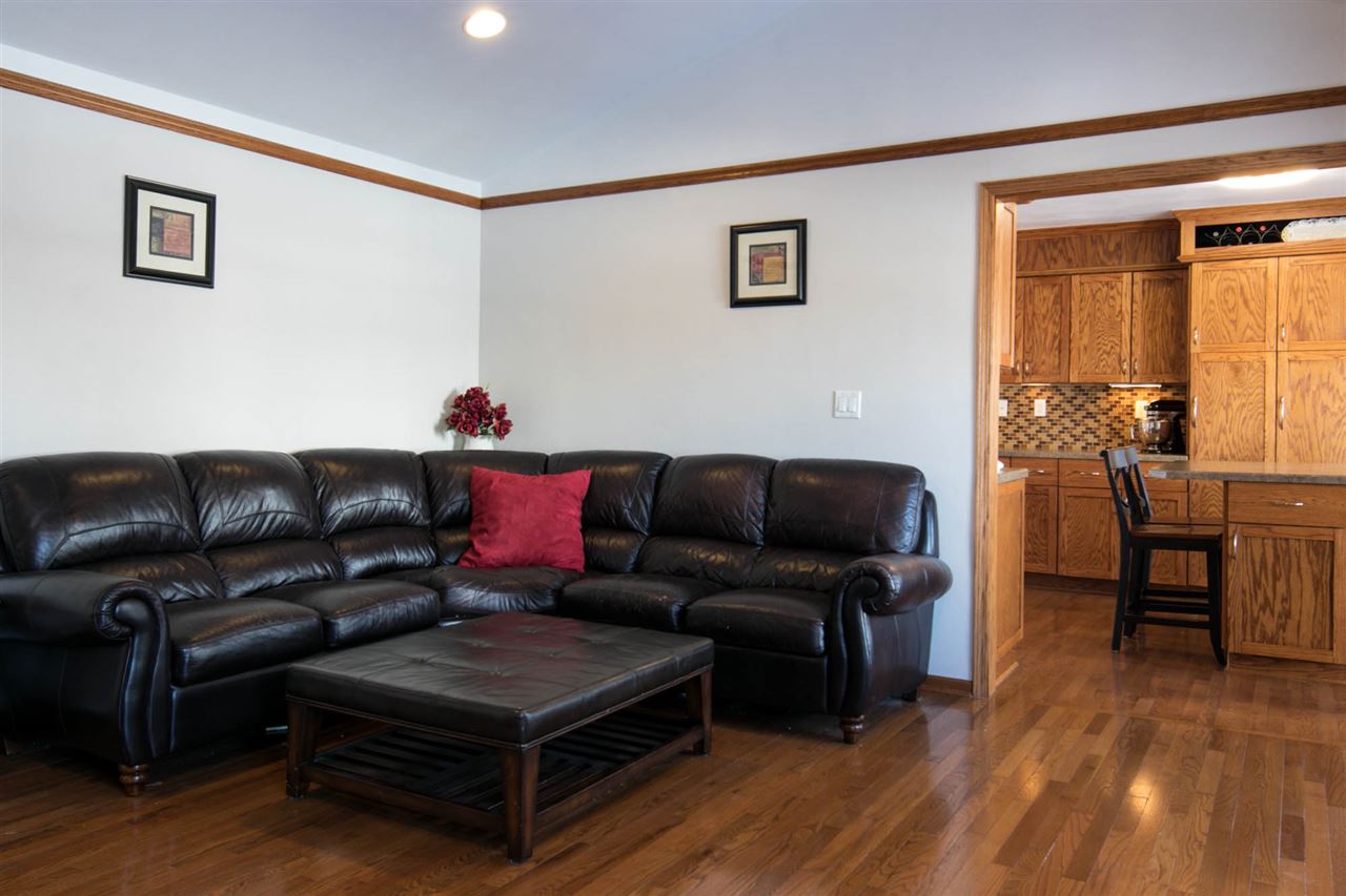 511 Merilot Drive Roscoe, IL 61073 - Photo 8 of 25 Gallery Image 8